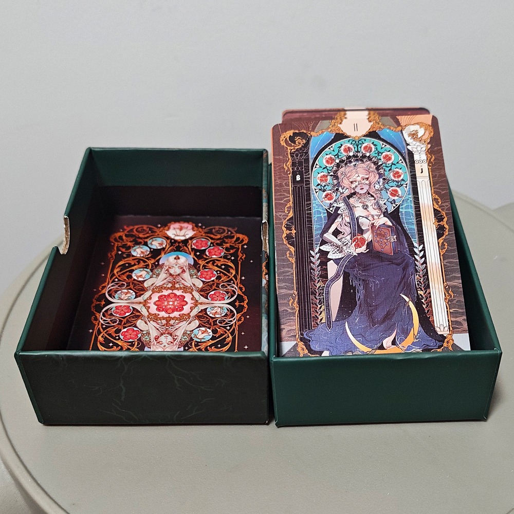 Carte dei Tarocchi Art Nouveau - Tarot Deck With Guidebook recensione e prezzo